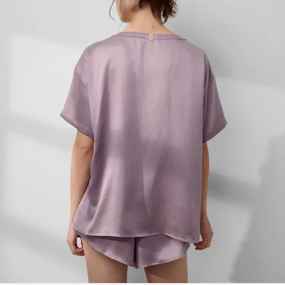 LUNYA BNWT Washable Silk Tee Short Set in Frosted Crocus Sizes M, L